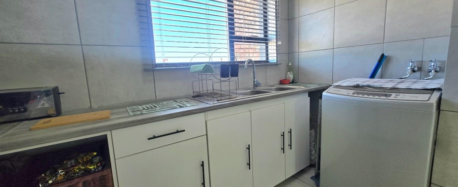 4 Bedroom Property for Sale in Kleinbaai Western Cape